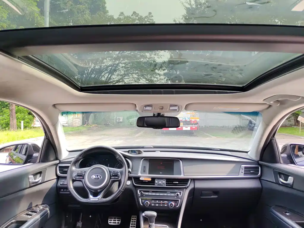 Kia K5 — миниатюра 7