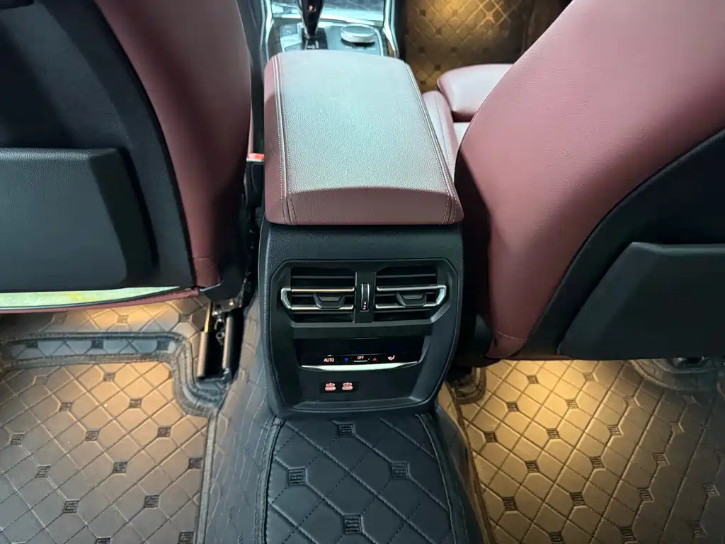 BMW 3 Series - фото 10