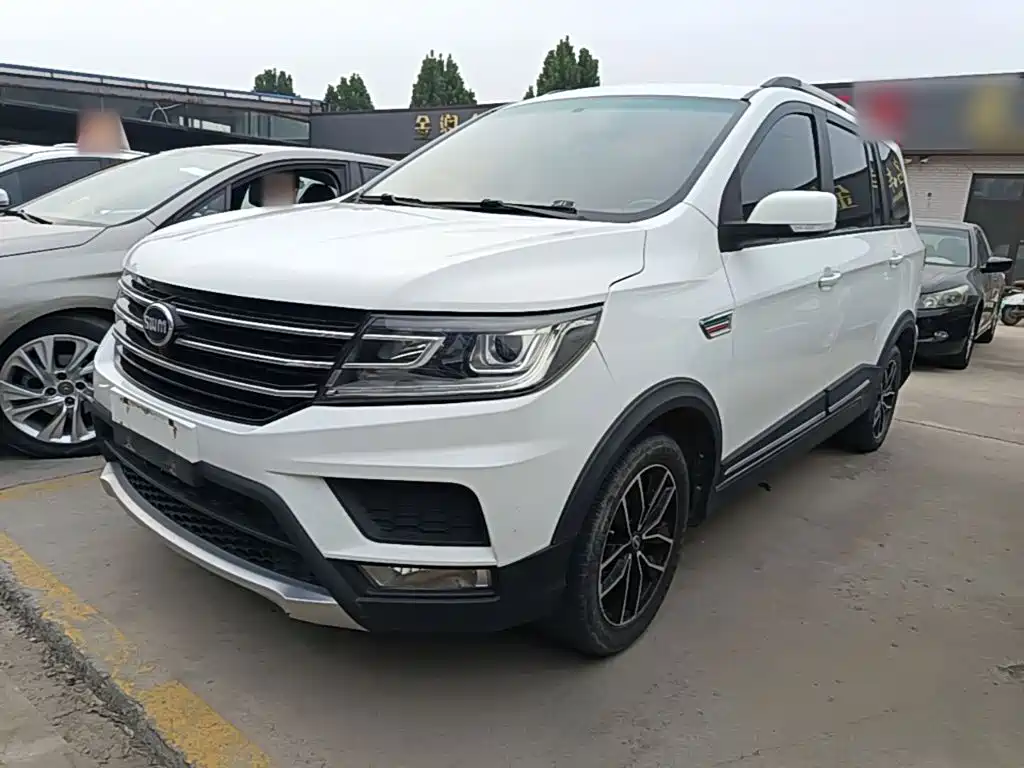 SWM SWM X3 — миниатюра 2