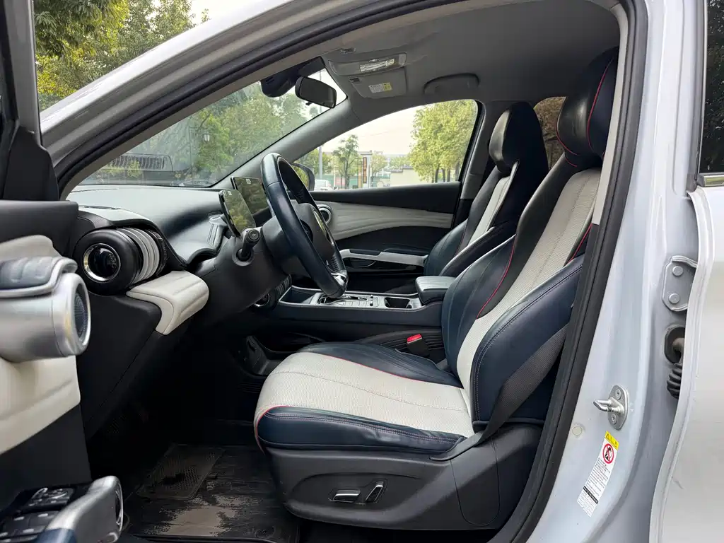 BYD Yuan Plus — миниатюра 4