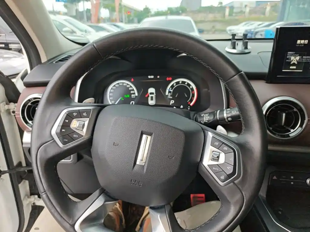 Wey Wey VV6 — миниатюра 11