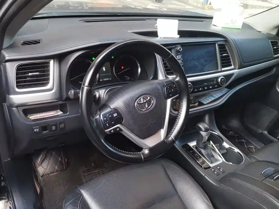 Toyota Highlander — миниатюра 12