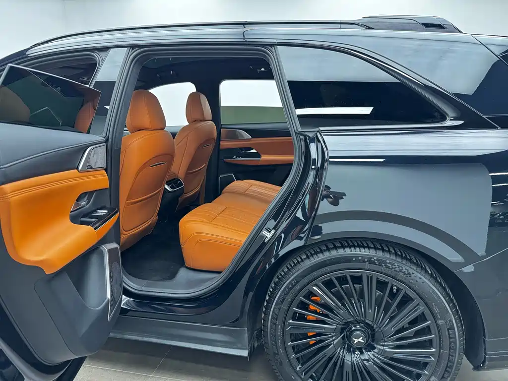 XPeng G9 — миниатюра 9