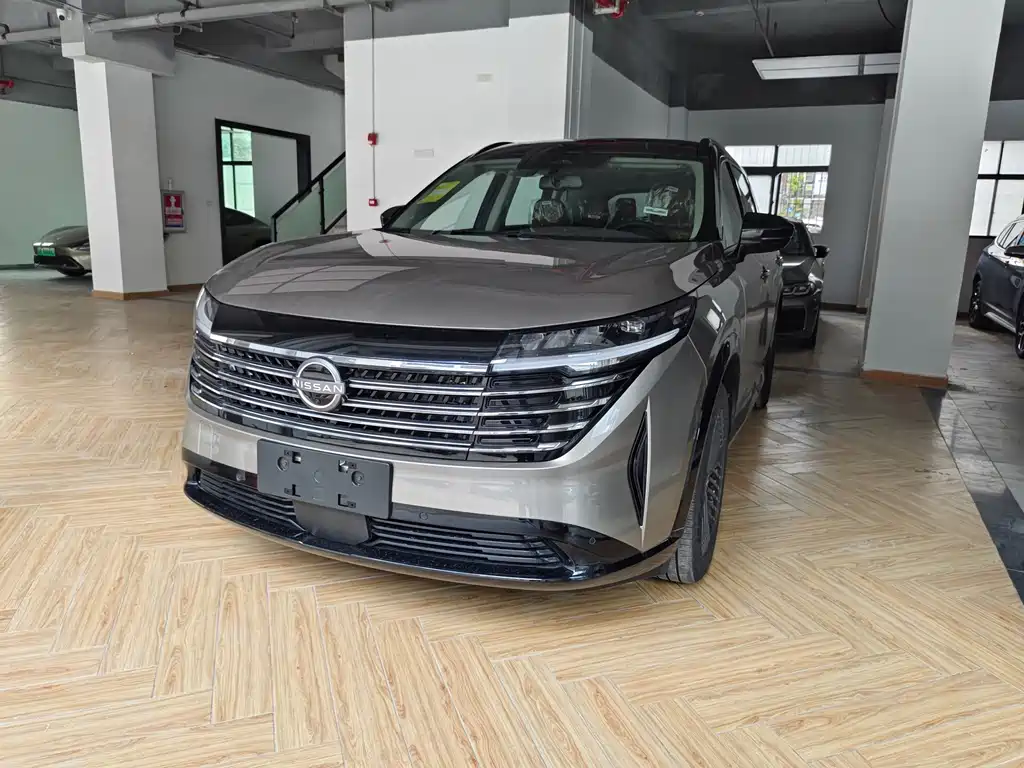 Nissan Teramont