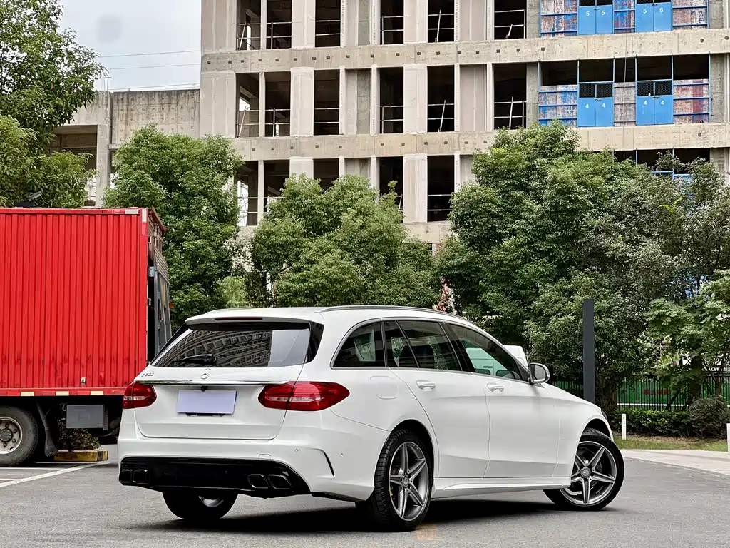 Mercedes-Benz C-Class (Import) — миниатюра 24