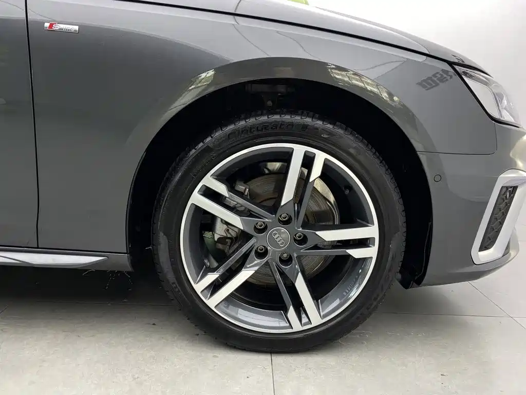 Audi A4L — миниатюра 7