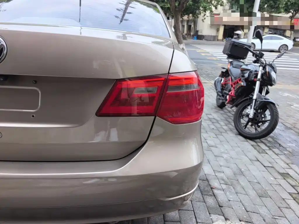 Volkswagen Jetta — миниатюра 8