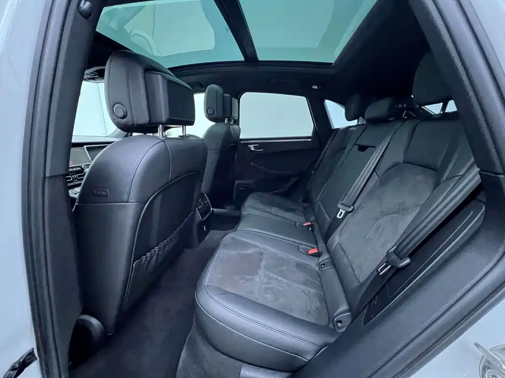 Porsche Macan — миниатюра 8
