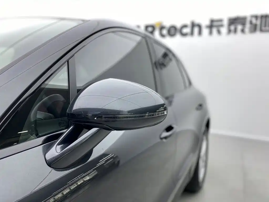 Porsche Macan — миниатюра 12