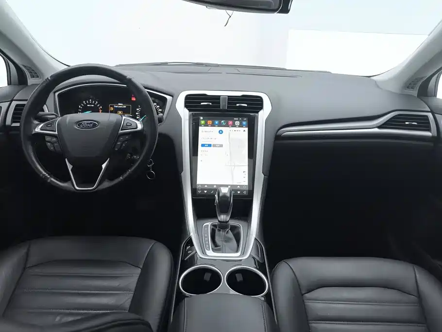 Ford Mondeo — миниатюра 12