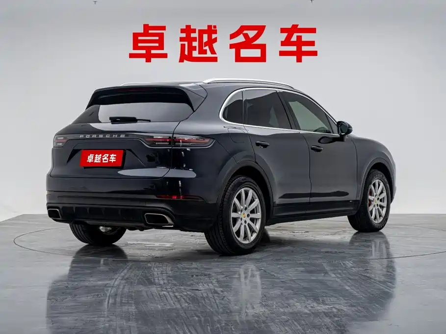 Porsche Cayenne — миниатюра 3