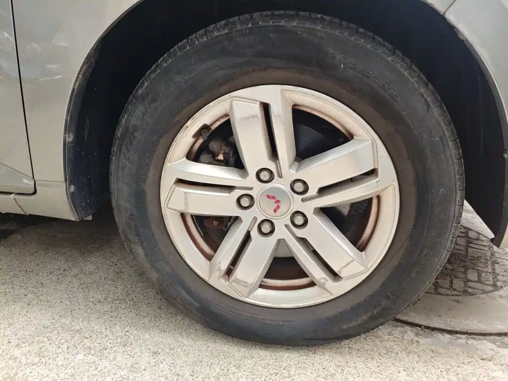 Wuling Hongguang PLUS — миниатюра 25