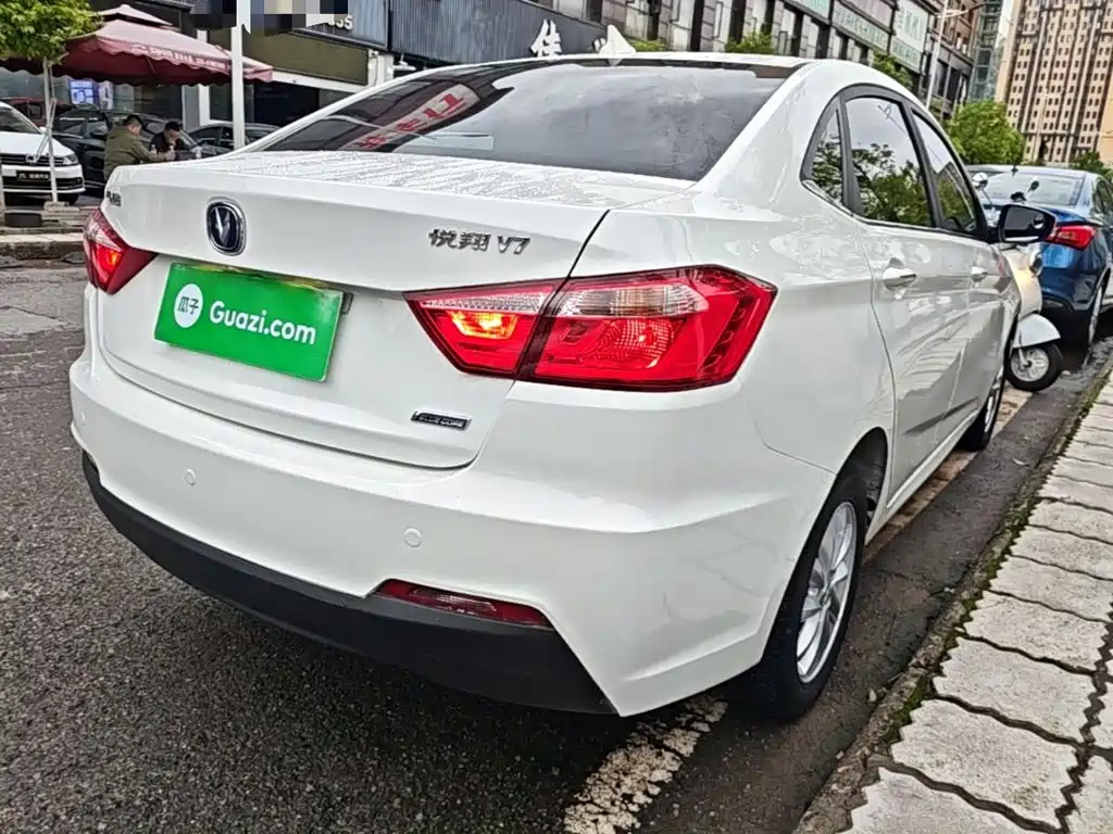 Changan V7 — миниатюра 7