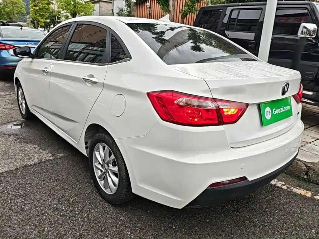 Changan V7 — миниатюра 5