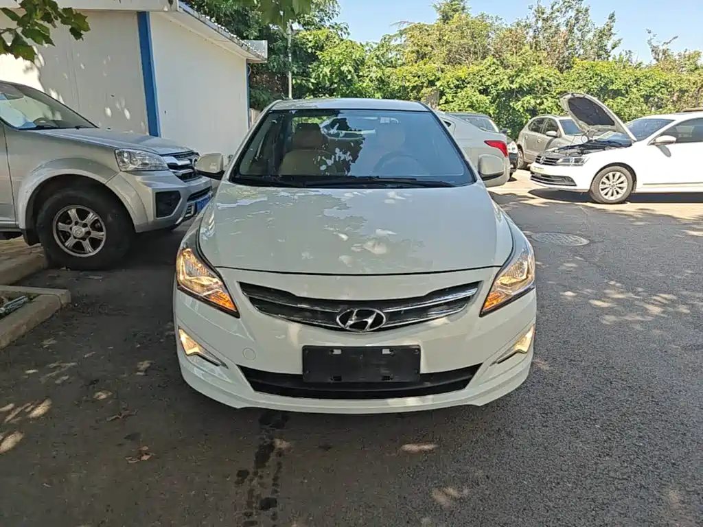 Hyundai Verna — миниатюра 3