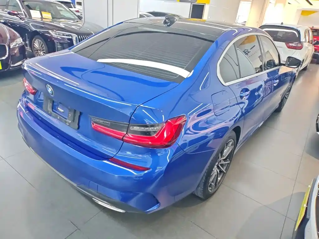 BMW 3 Series — миниатюра 7