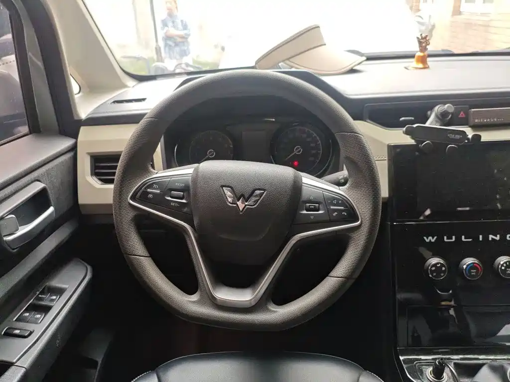 Wuling Hongguang PLUS — миниатюра 7