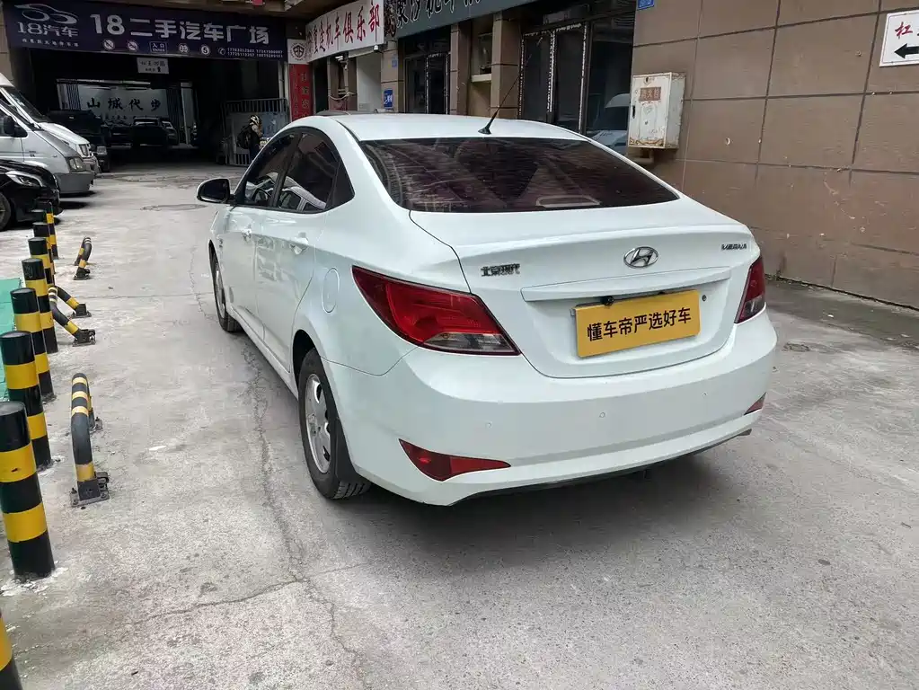 Hyundai Verna — миниатюра 6