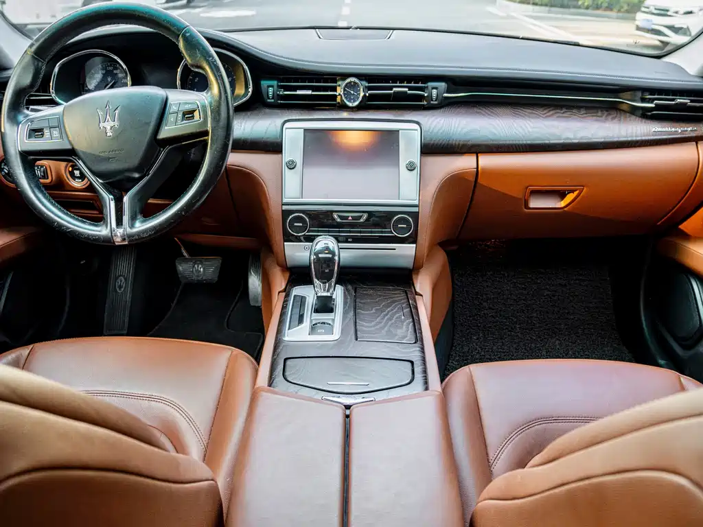 Maserati Quattroporte 3.0T Standard Type, фото 13