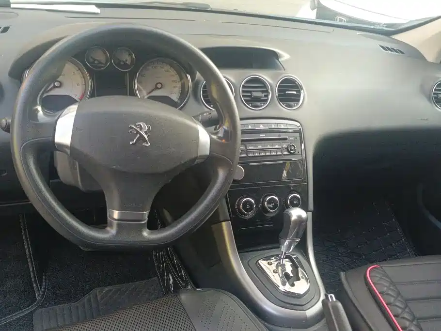 Peugeot 408 — миниатюра 12