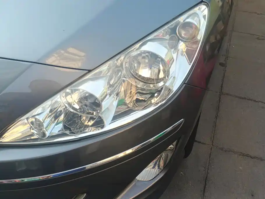 Peugeot 408 — миниатюра 5