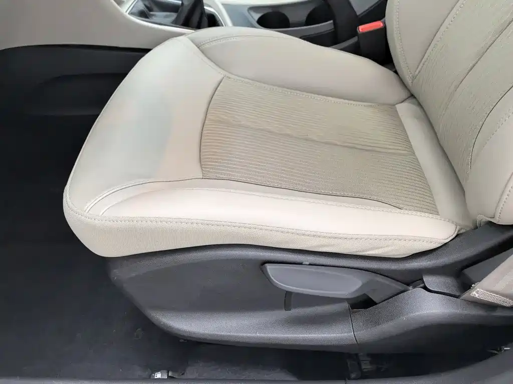Buick Excelle — миниатюра 20