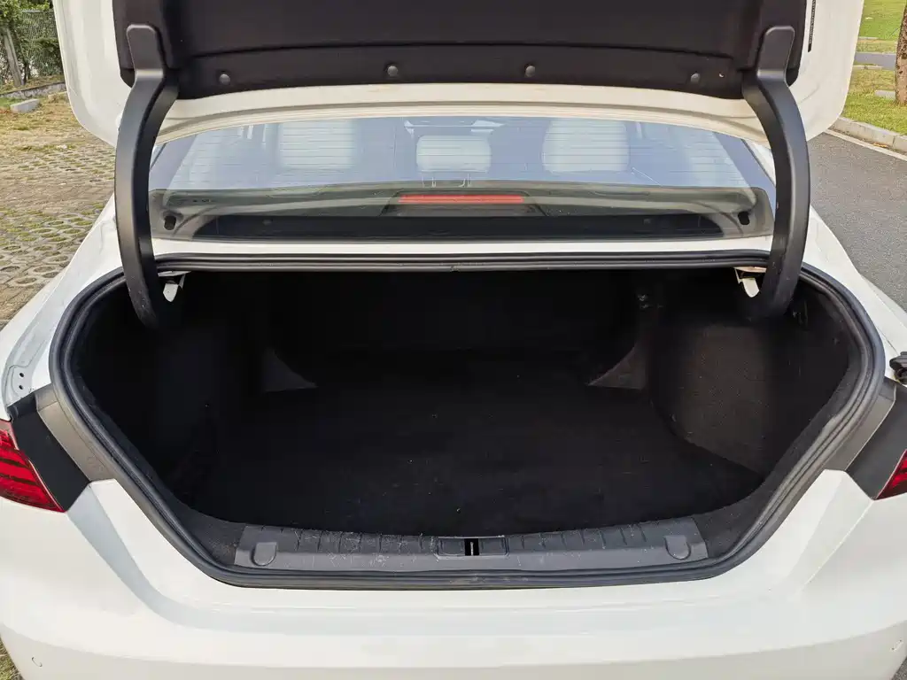 Geely Binrui — миниатюра 13