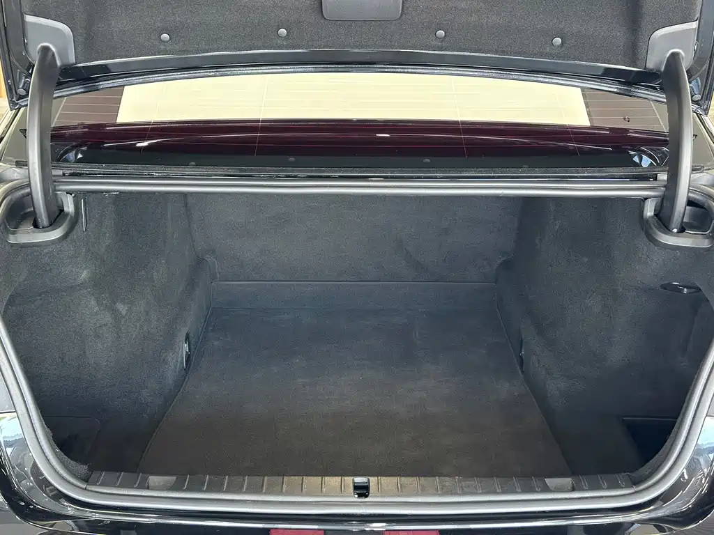 BMW 7 Series — миниатюра 20