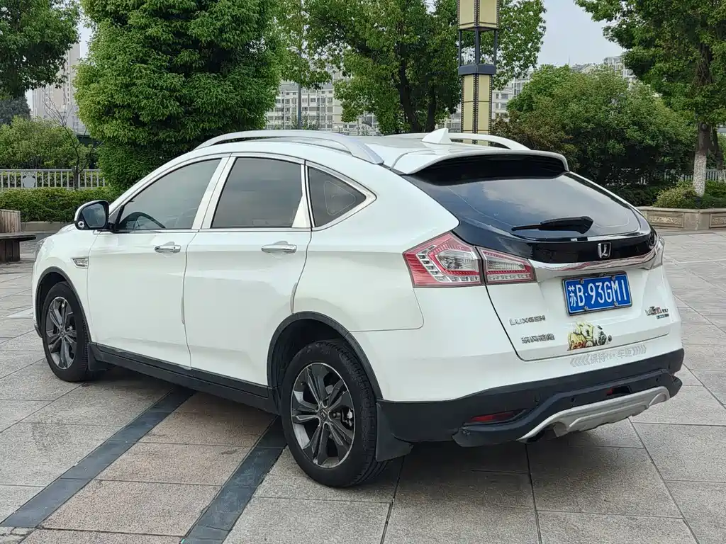 Luxgen U6 TURBO — миниатюра 6