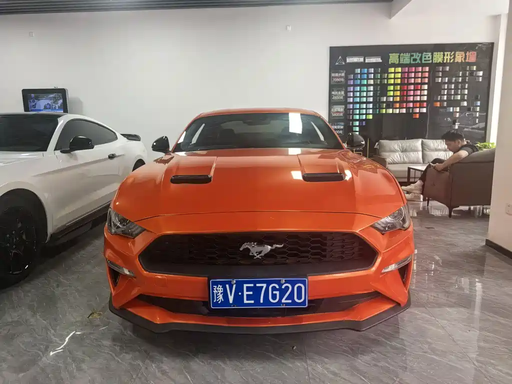 Ford Mustang — миниатюра 2