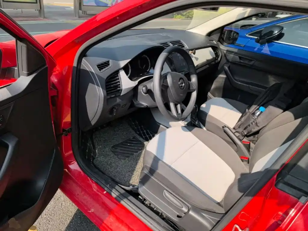 Skoda Fabia — миниатюра 16