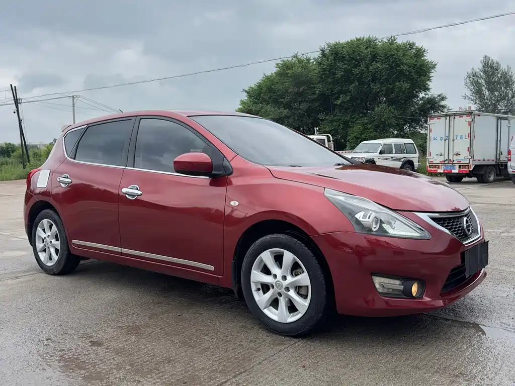 Nissan Tiida 1.6L CVT Comfort Type, фото 3