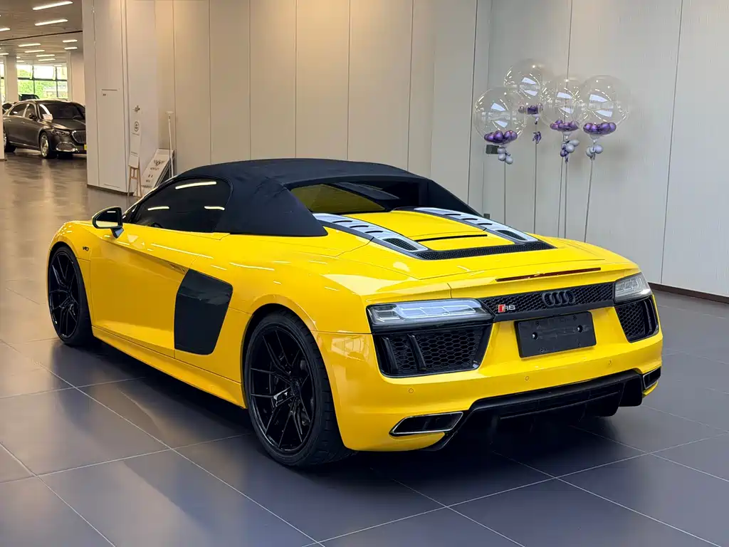 Audi R8 — миниатюра 4