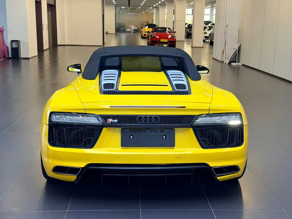 Audi R8 — миниатюра 5