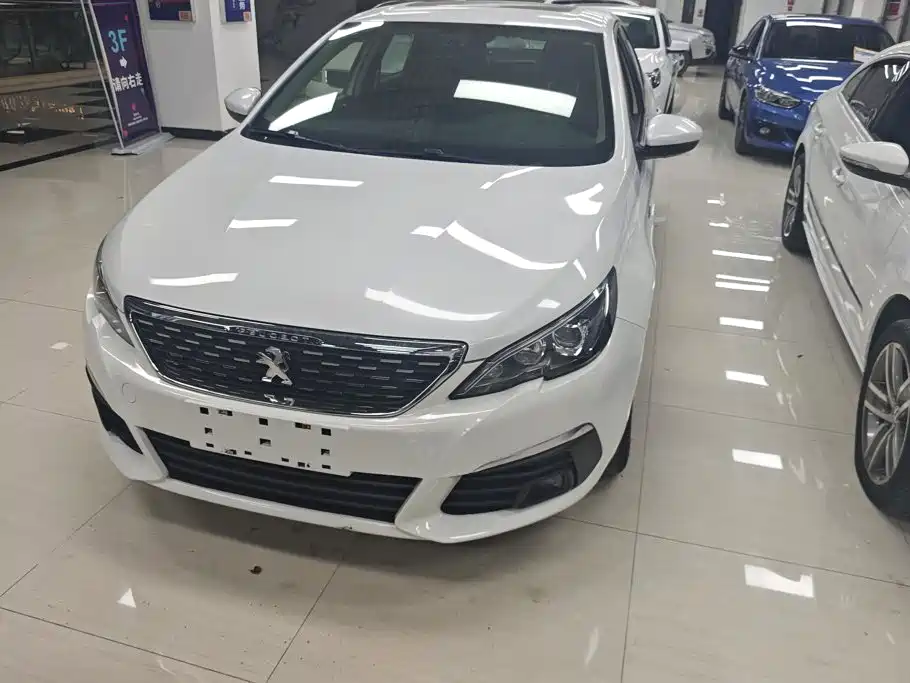 Peugeot 308 — миниатюра 2