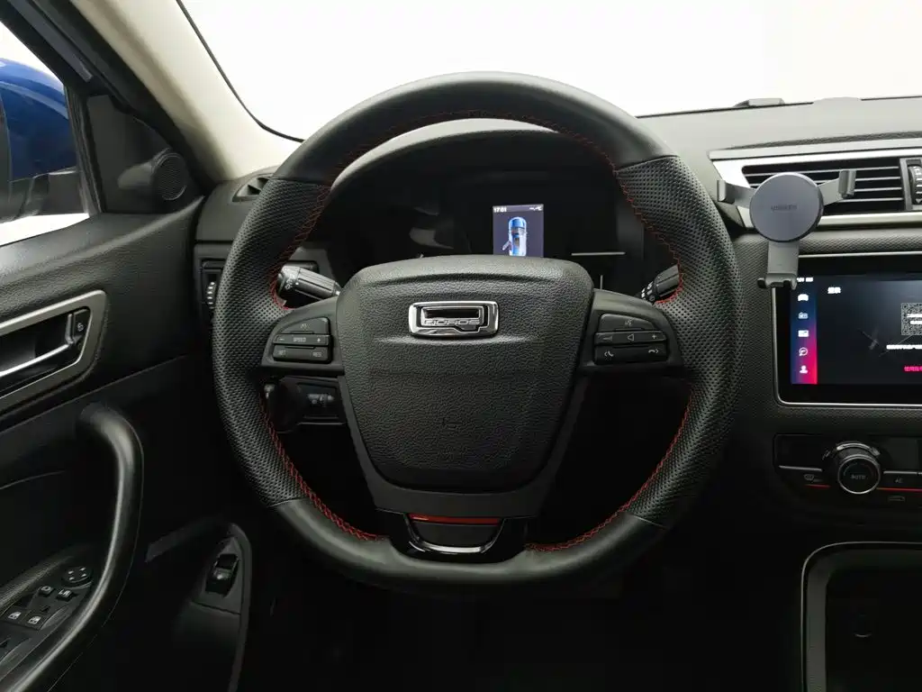 Qoros Qoros 5 — миниатюра 11