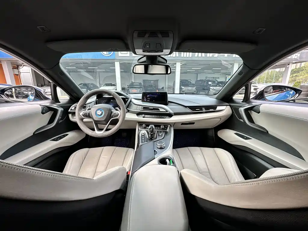 BMW i8 — миниатюра 9