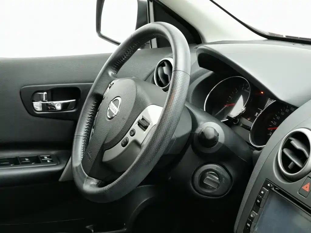 Nissan Qashqai — миниатюра 22