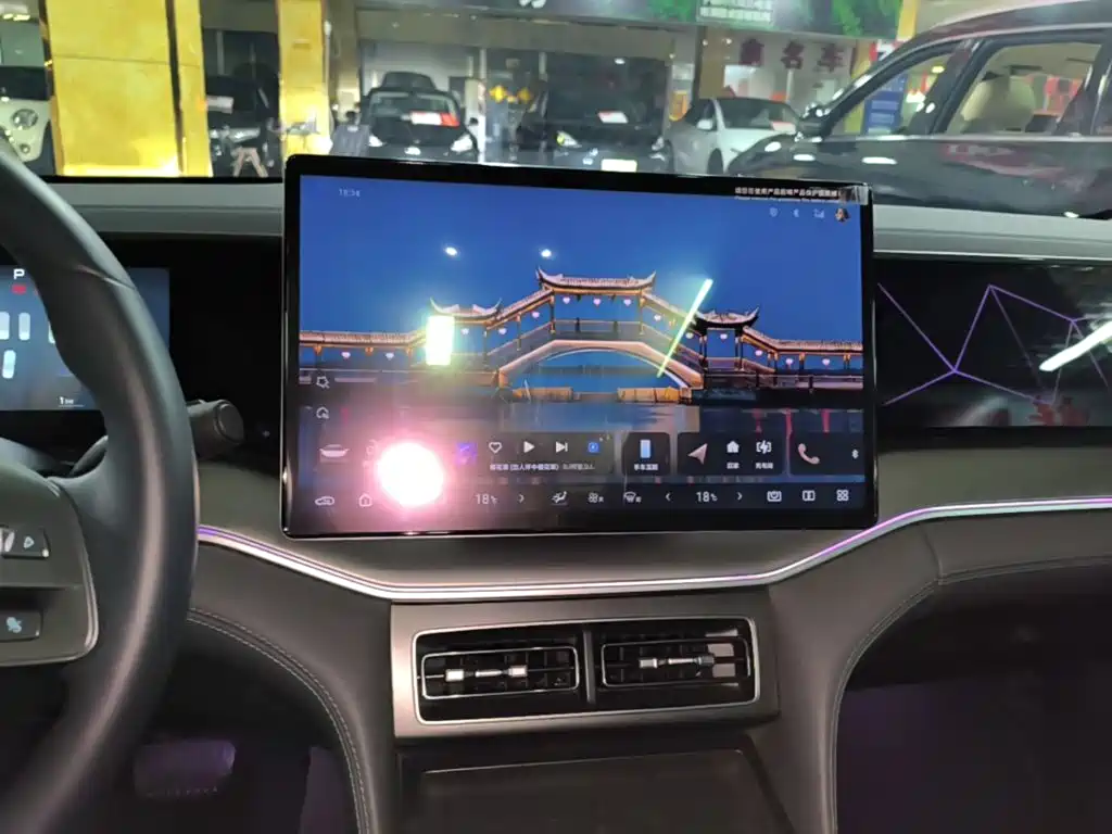 BYD L DM-i — миниатюра 13