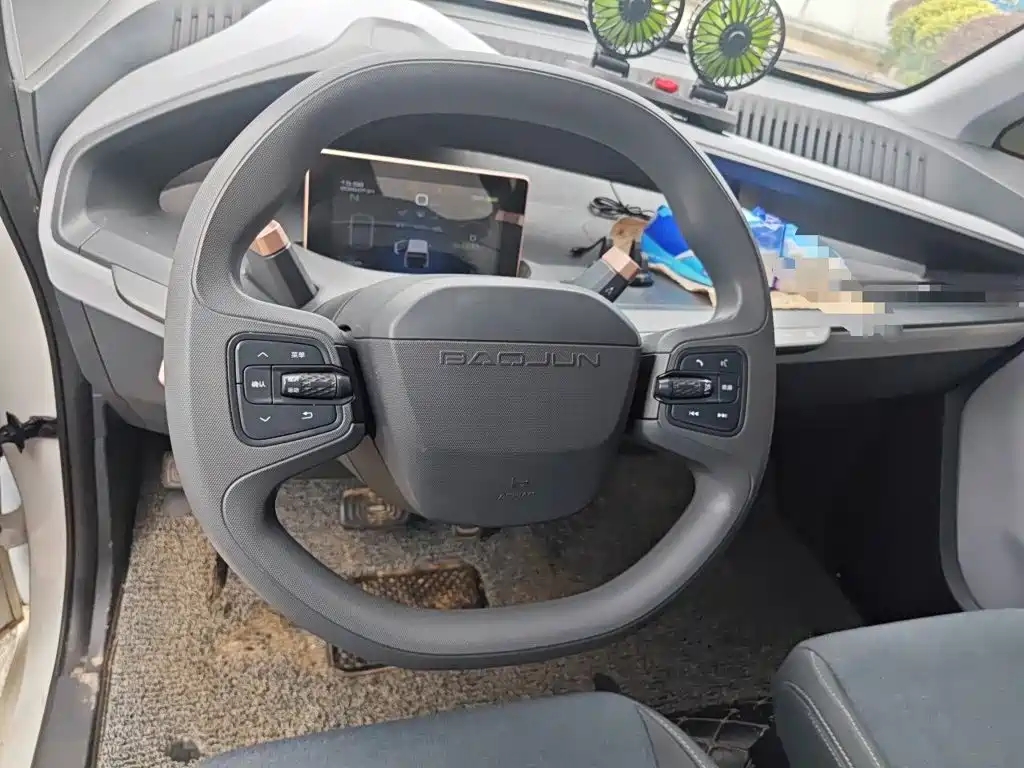 Baojun E200 — миниатюра 3