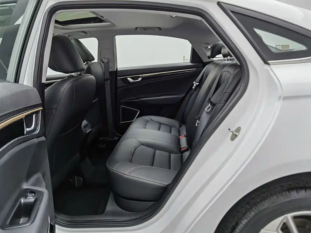 Geely Emgrand GL — миниатюра 15