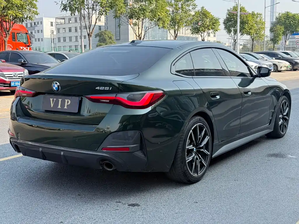BMW 4 SERIES