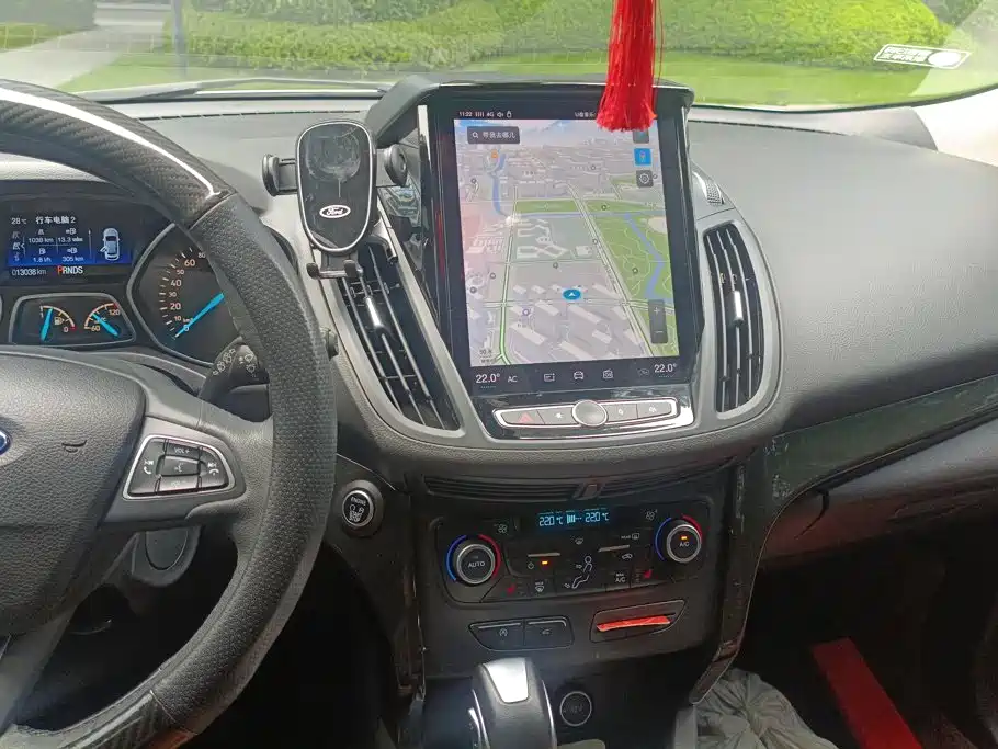 Ford Kuga — миниатюра 12