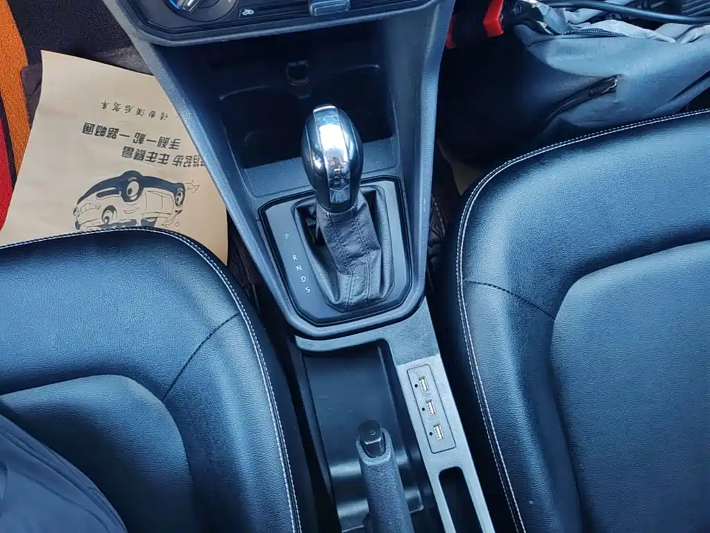 Volkswagen Jetta — миниатюра 14
