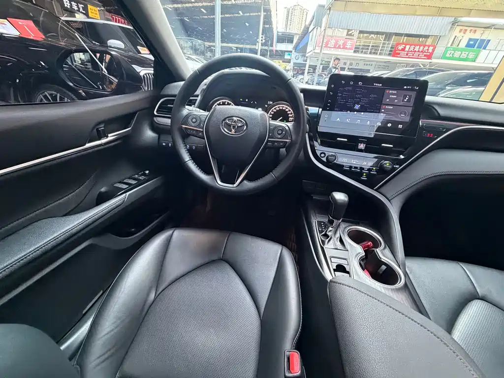 Toyota Camry — миниатюра 29