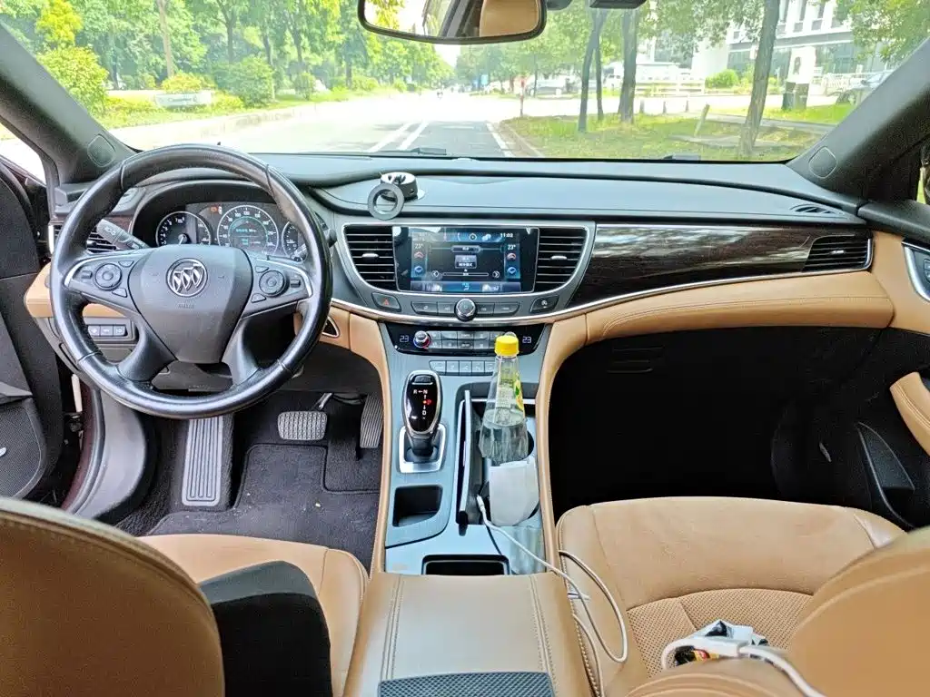 Buick LaCrosse — миниатюра 5