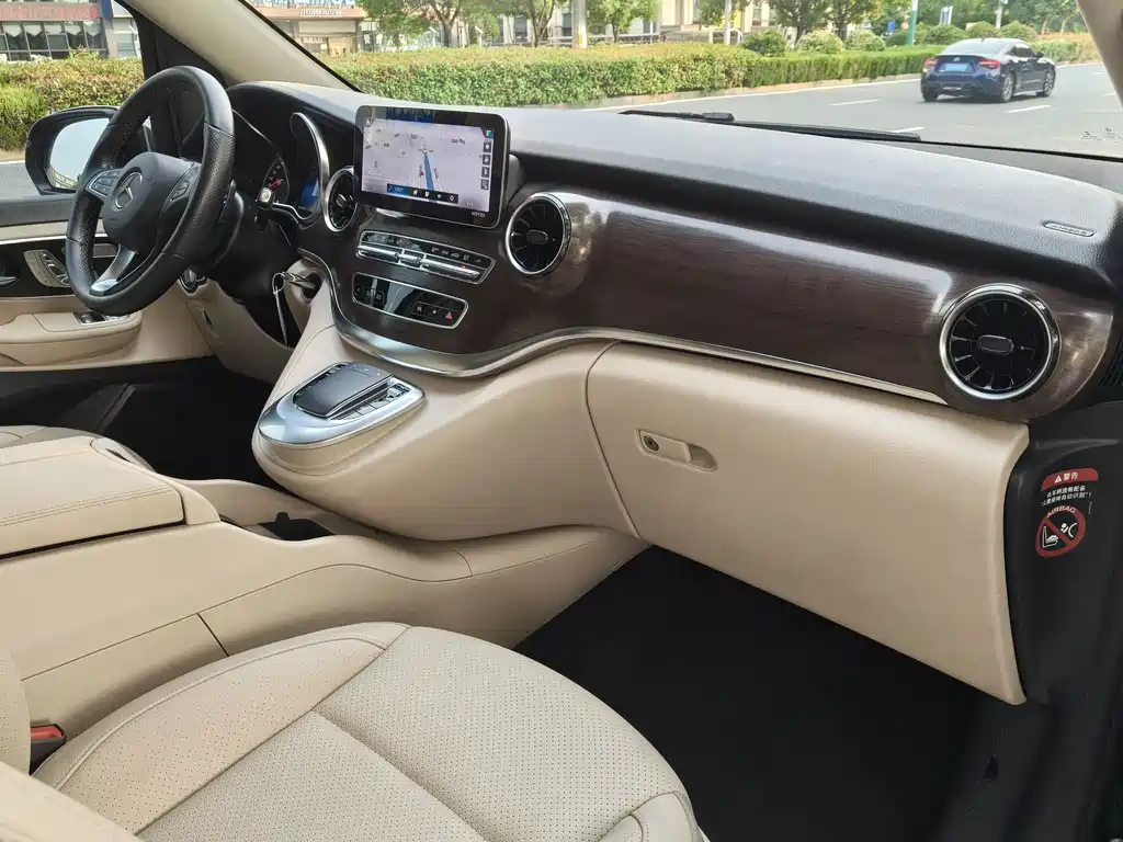 Mercedes-Benz V-Class V 2022 V 260