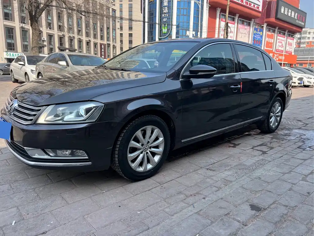 Volkswagen Magotan 2012
