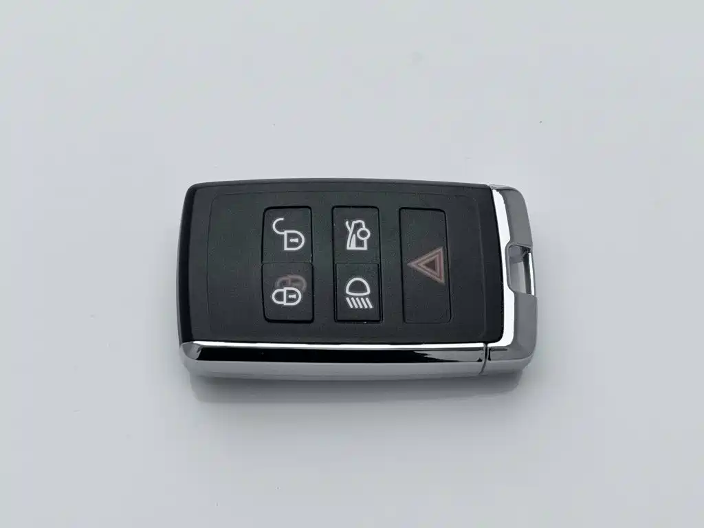 Jaguar XEL — миниатюра 19