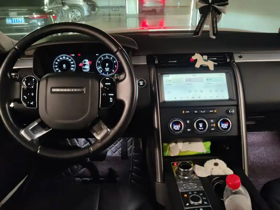 Land Rover Discovery — миниатюра 12